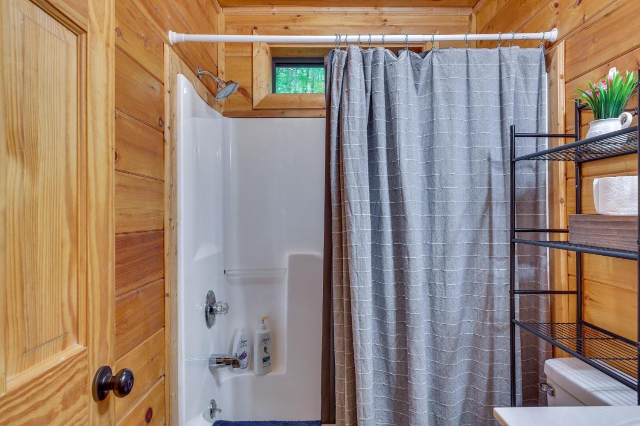 Riverfront Ellijay Cabin With Deck And Pool Access! Buitenkant foto