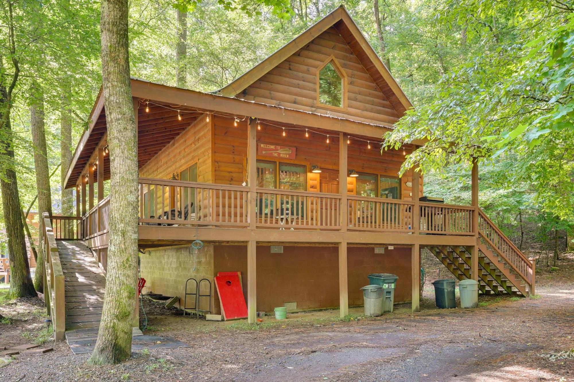 Riverfront Ellijay Cabin With Deck And Pool Access! Buitenkant foto